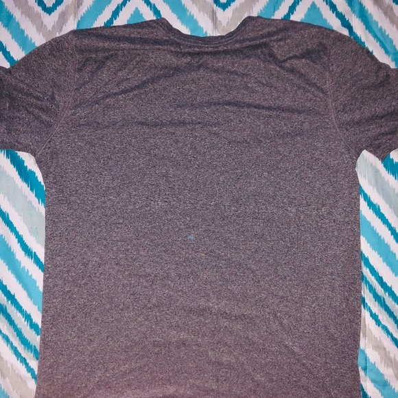Old Navy Active Shirt - Picture 3 of 3